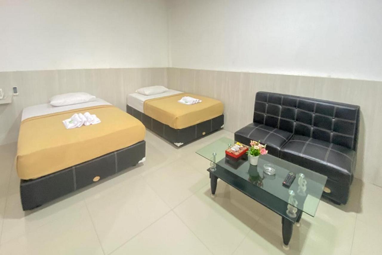 Hotel Giga Sidrap Rappang Dış mekan fotoğraf